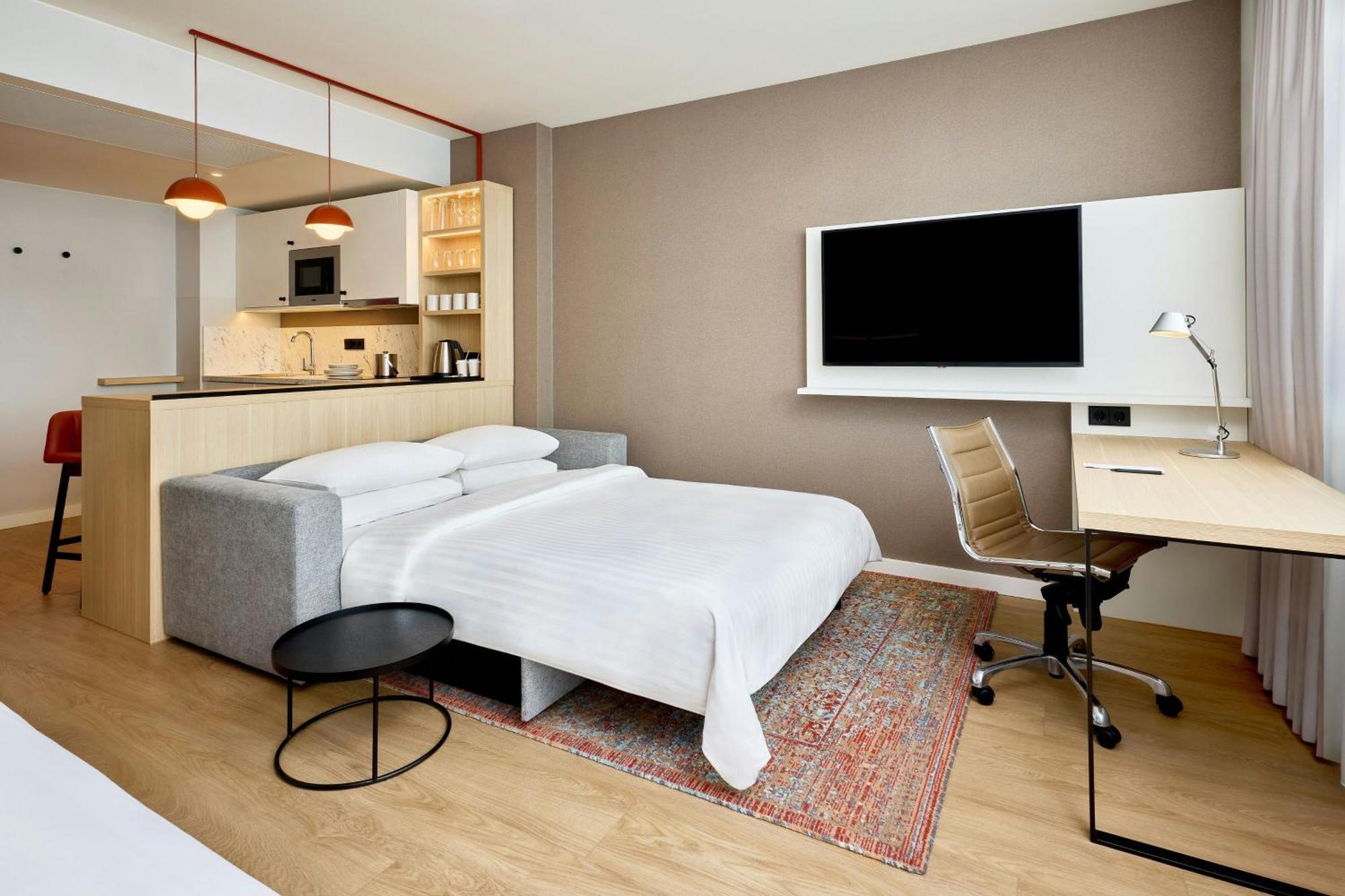 Residence Inn By Marriott Munich Central Exterior photo